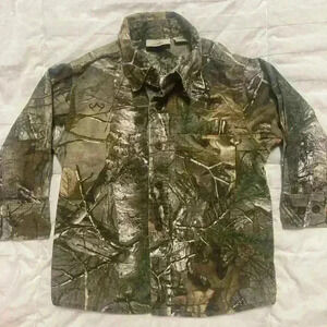 Realtree Camo Hunting Shirt Lightweight Jacket Overshirt Youth size 4-5